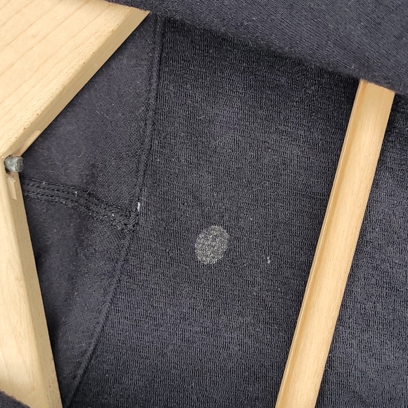 Lululemon Dance Pulse Wrap - Picture 2 of 4